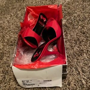 Gucci women sandals